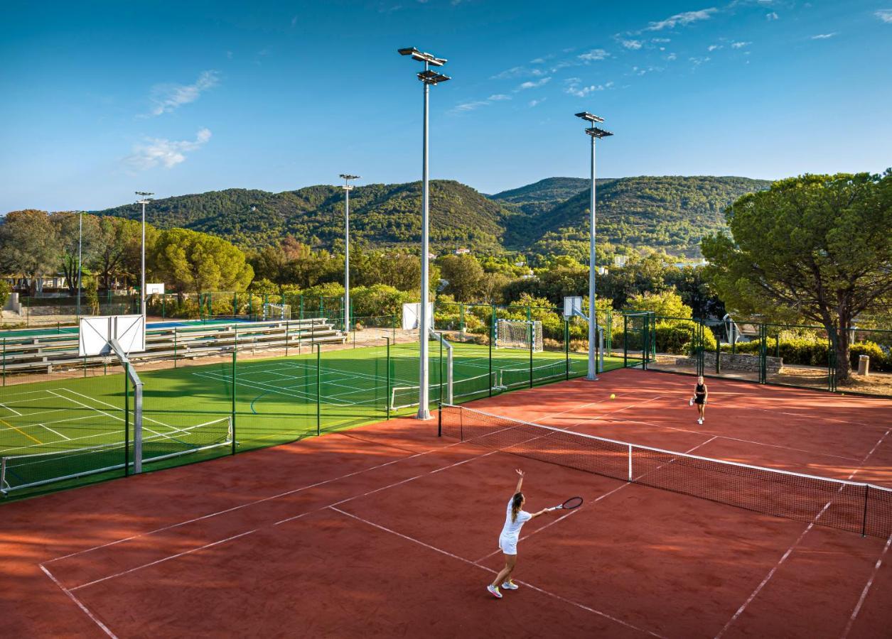 Valamar Amicor Resort Stari Grad  Eksteriør billede