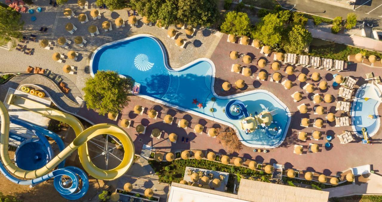 Valamar Amicor Resort Stari Grad  Eksteriør billede