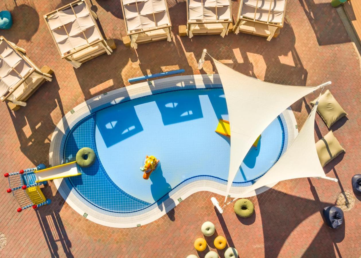 Valamar Amicor Resort Stari Grad  Eksteriør billede