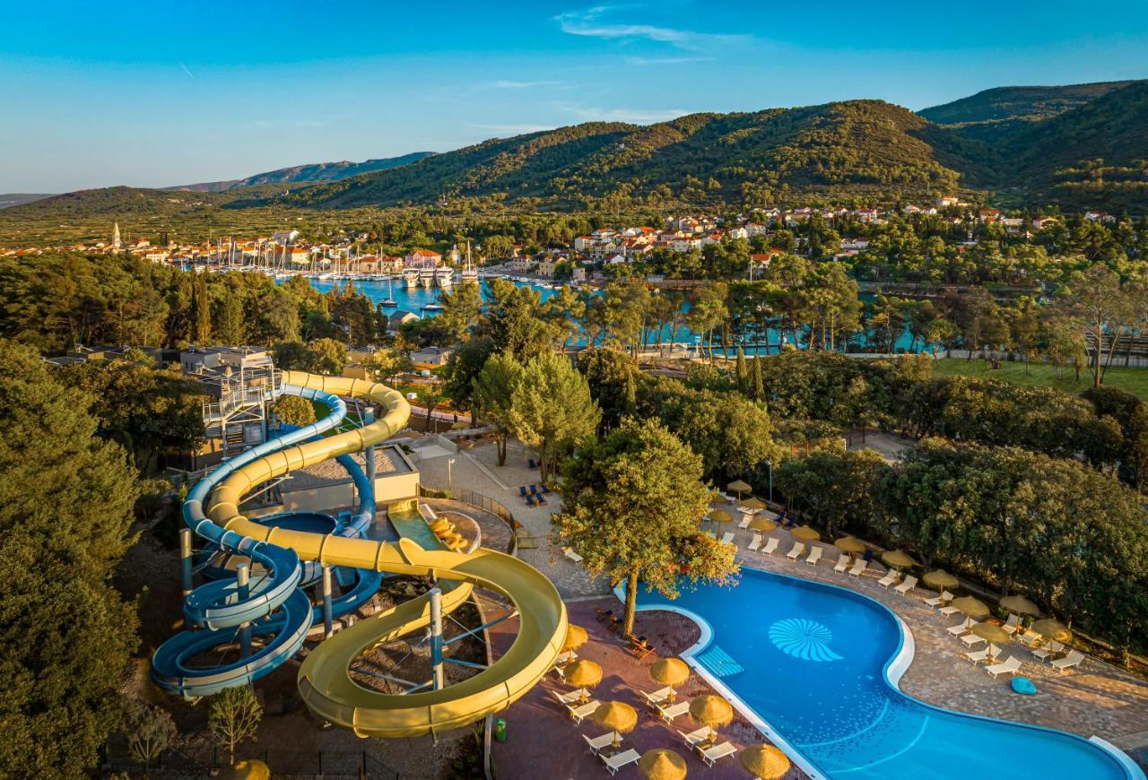Valamar Amicor Resort Stari Grad  Eksteriør billede