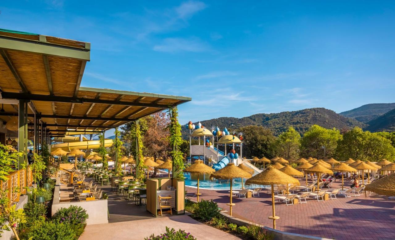 Valamar Amicor Resort Stari Grad  Eksteriør billede
