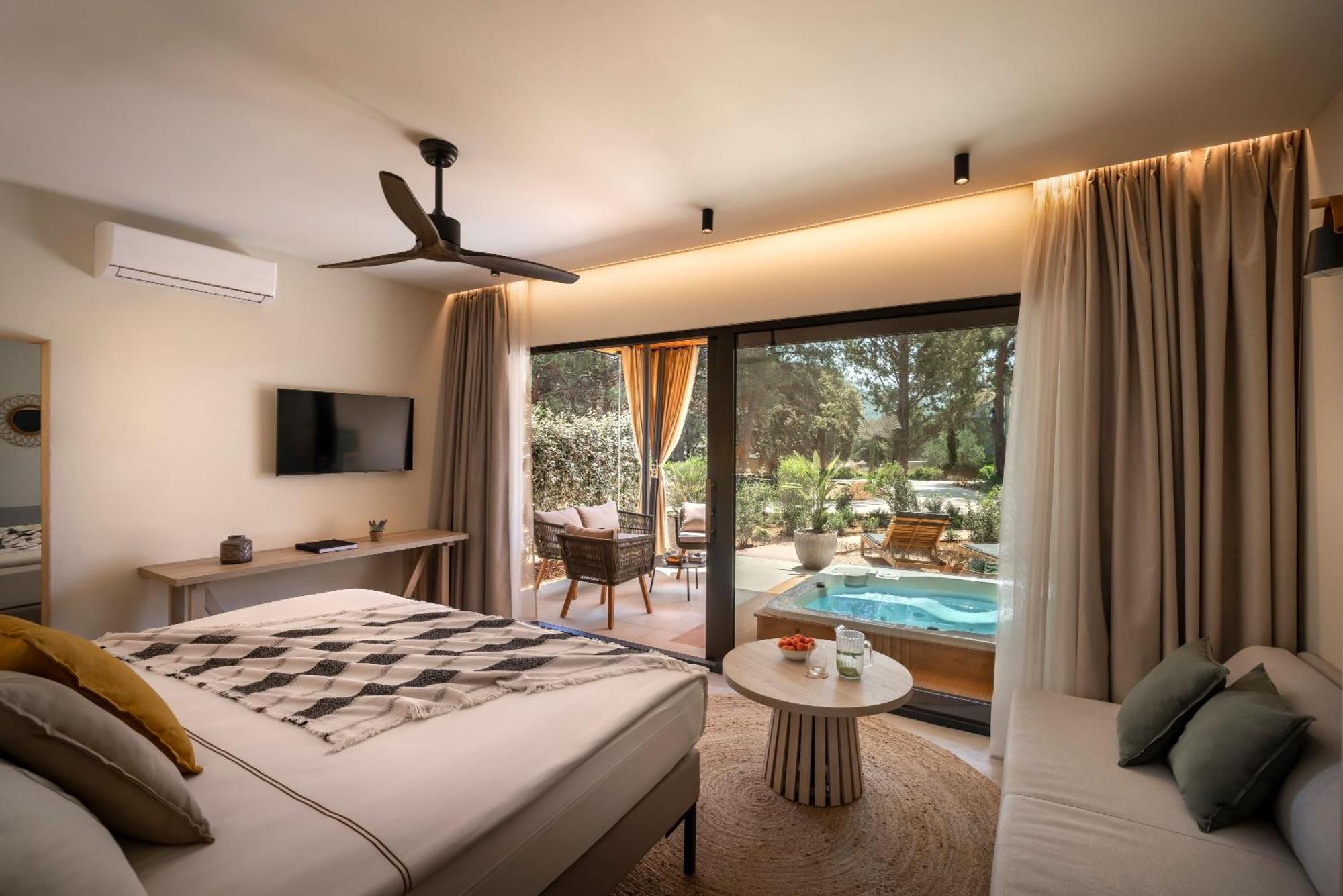 Valamar Amicor Resort Stari Grad  Eksteriør billede
